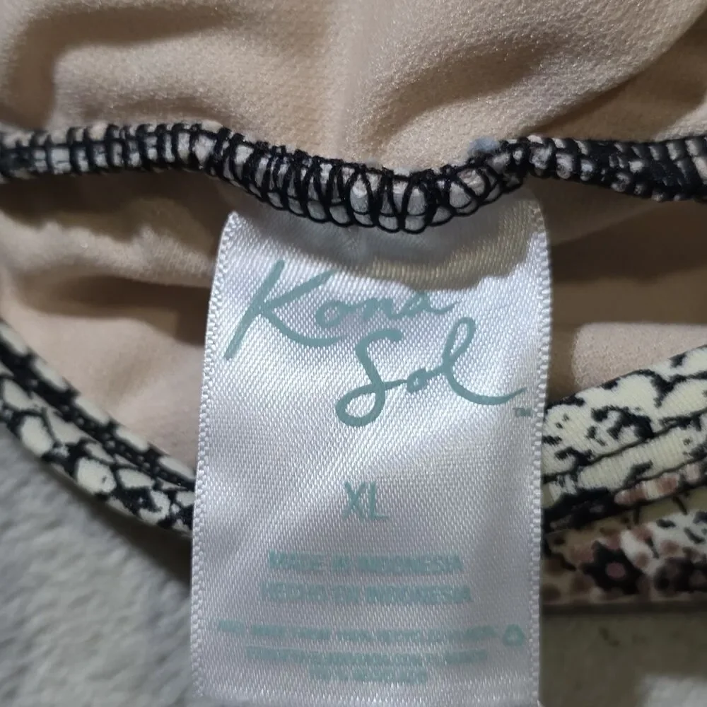Kona Sol Womens One Piece Bathing Suit Leopard Sz XL